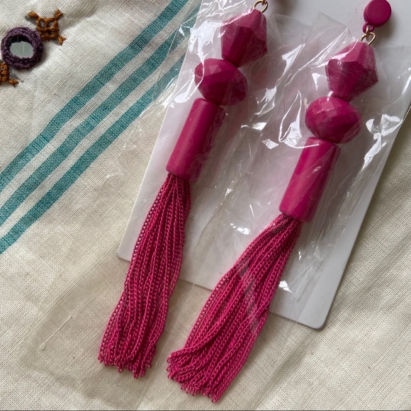 H&M Hot Pink Chain Tassel Earrings 🆕 - Picture 2 of 5